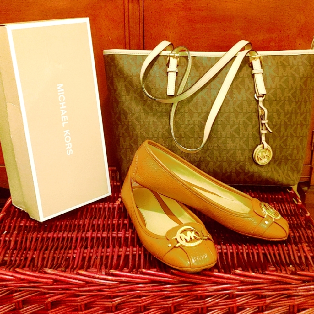 Michael Kors Fulton moccasin leather flats (luggage)